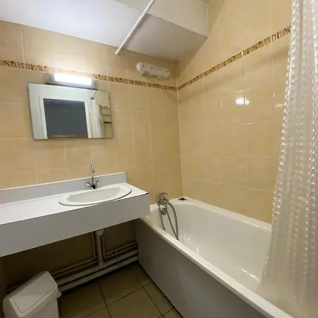 Neves - Location: Pour 4 Personnes Dans Un Quartier Jeune Et Anime Les Neves Mae-9062 Apartman